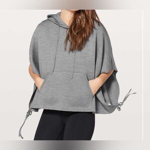 #73 NWT Lululemon All In A Day Hooded Poncho
Heathered Core Medium Grey O/S